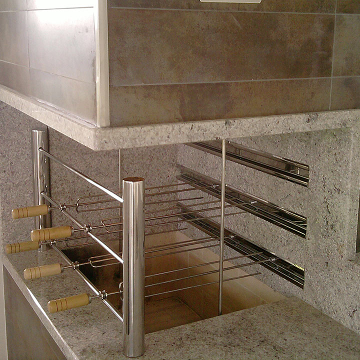 Revestimento interno em Granito, Inox ou Porcelanato